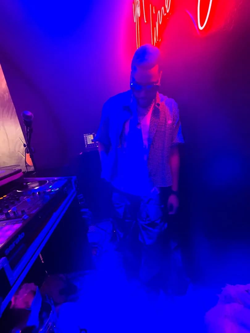 Flipstar on the decks